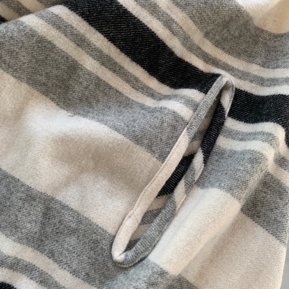Madewell Striped Cape Scarf - Picture 3 of 6